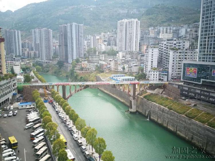 郁江大橋實行爆破處理，為何不做橋梁加固？