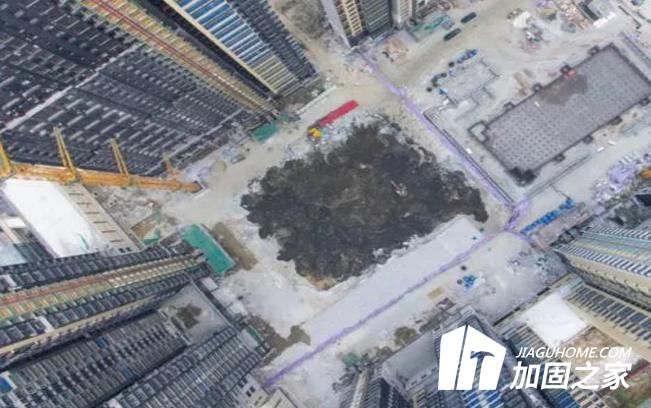 萬科在建樓盤坍塌，房屋安全質量誰來保證?